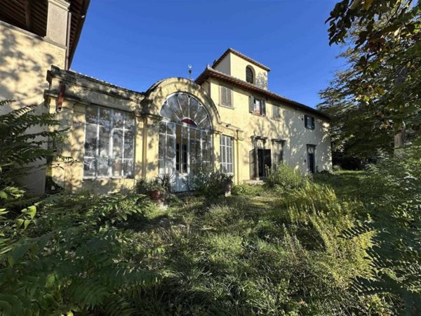 villa in vendita a Carmignano