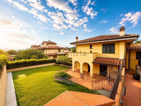 casa indipendente in vendita a Carmignano