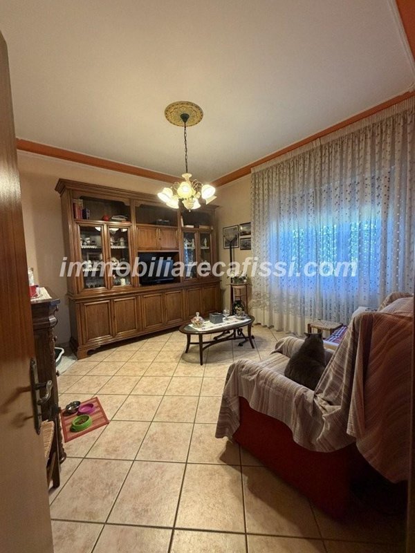 casa indipendente in vendita a Carmignano
