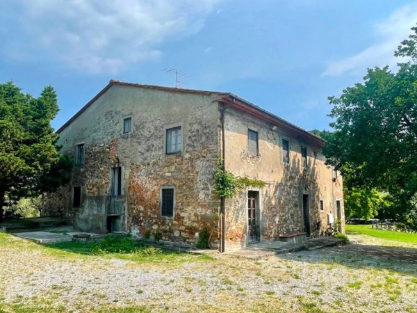 casa indipendente in vendita a Carmignano