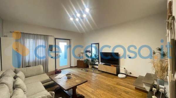 casa indipendente in vendita a Carmignano