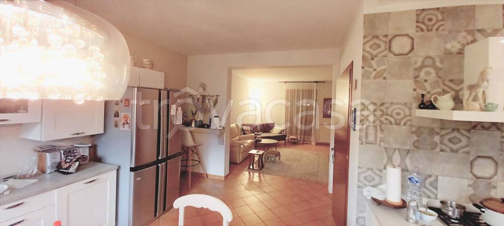 casa indipendente in vendita a Carmignano