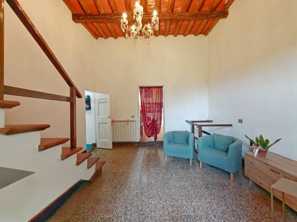 casa indipendente in vendita a Carmignano