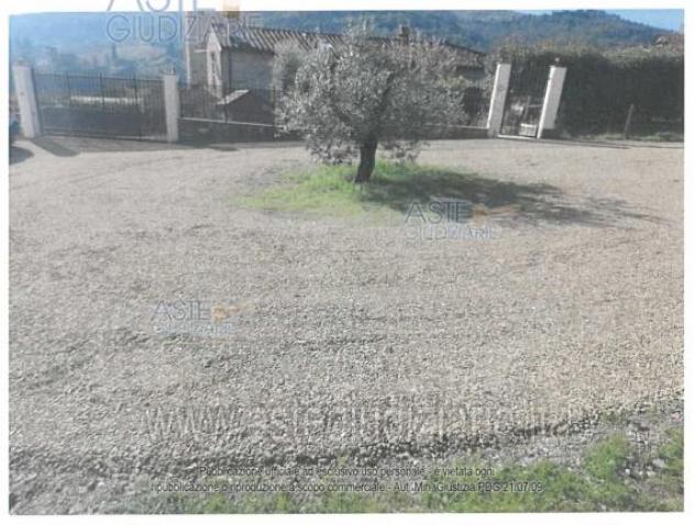 terreno edificabile in vendita a Carmignano