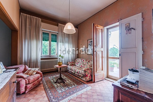 casa indipendente in vendita a Carmignano