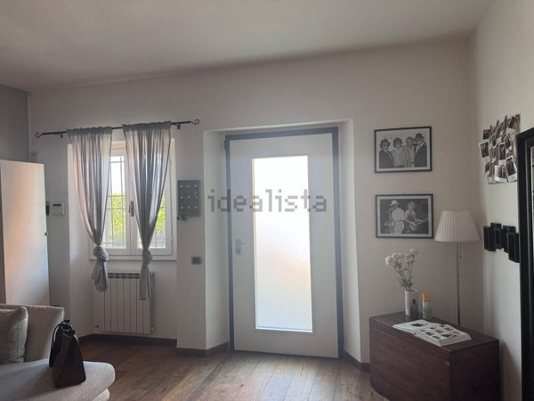 casa indipendente in vendita a Carmignano