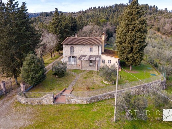 casa indipendente in vendita a Carmignano