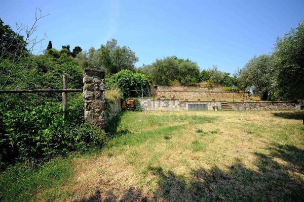 casale in vendita a Carmignano