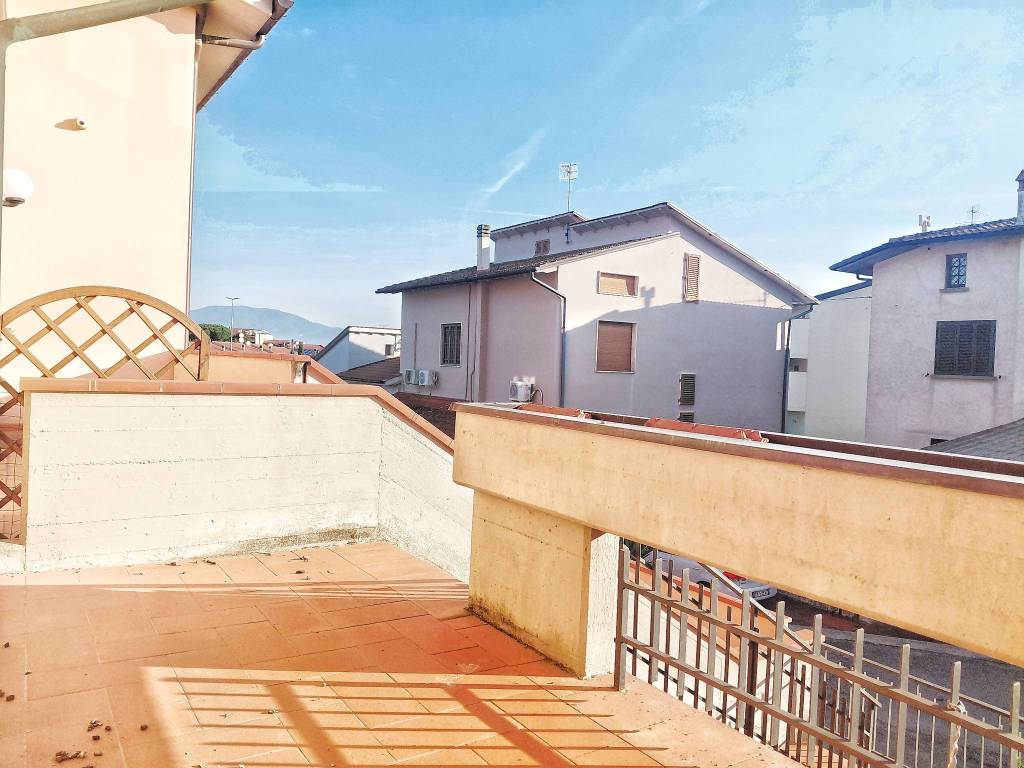 appartamento in vendita a Carmignano