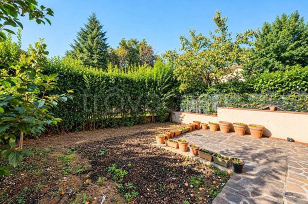 casa indipendente in vendita a Carmignano