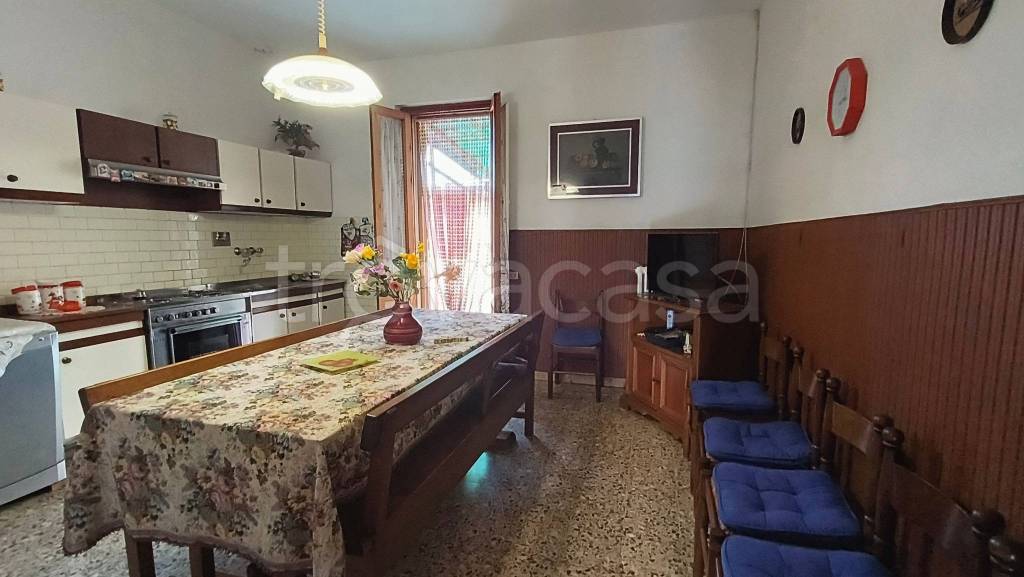 casa indipendente in vendita a Montemurlo