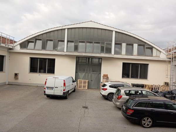 negozio in vendita a Montemurlo