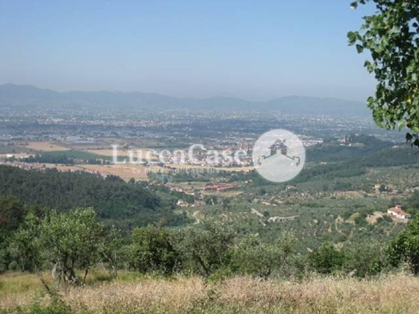 casa indipendente in vendita a Montemurlo