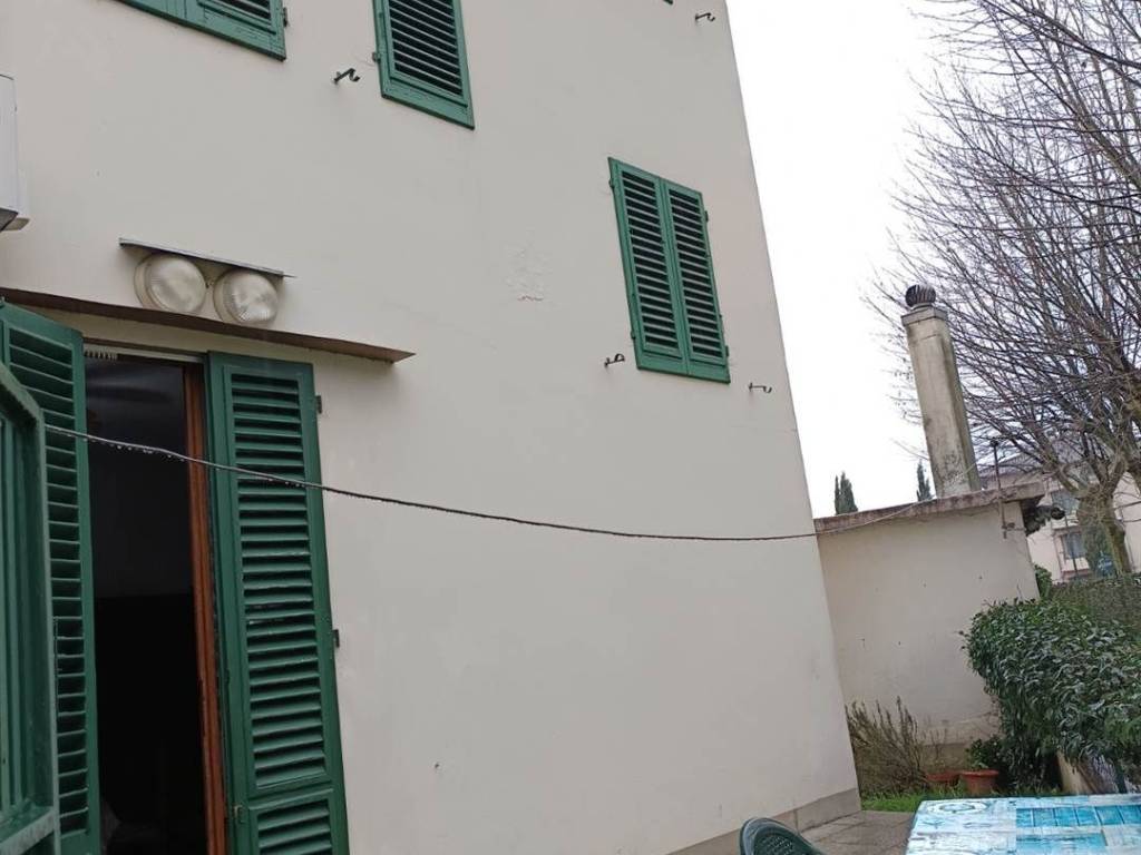 casa indipendente in vendita a Montemurlo in zona Fornacelle
