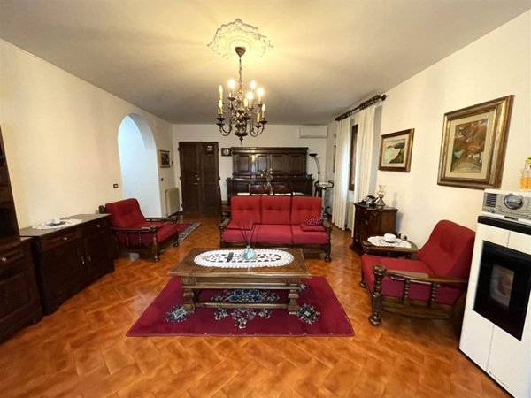 appartamento in vendita a Montemurlo in zona Bagnolo