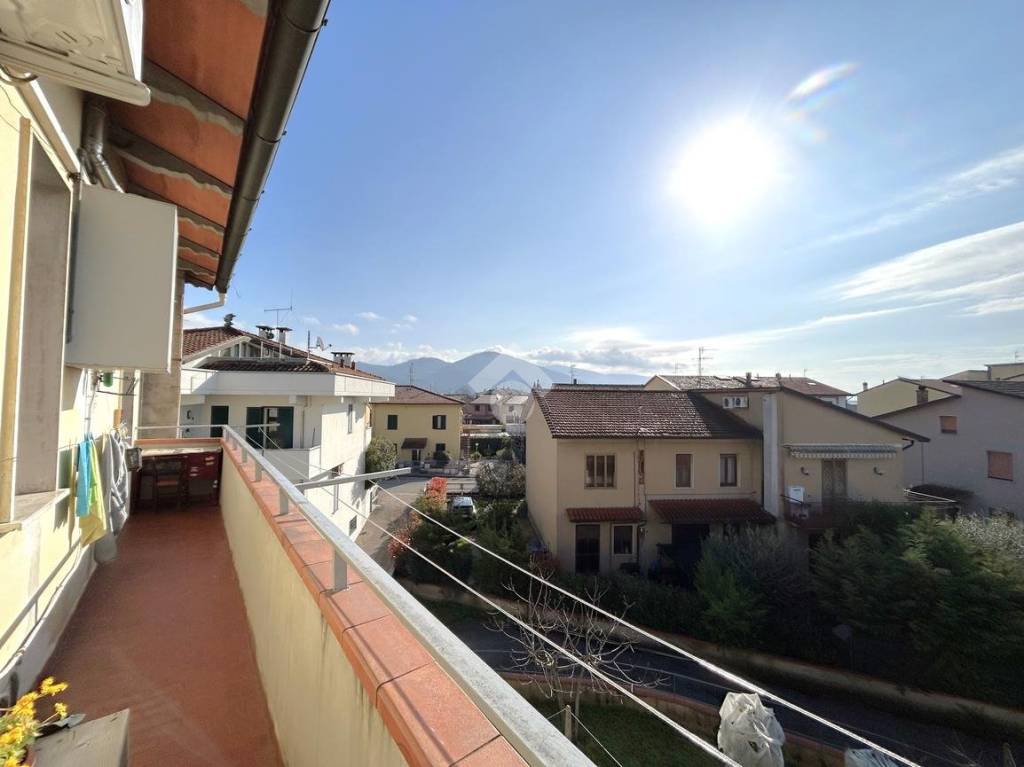 appartamento in vendita a Montemurlo