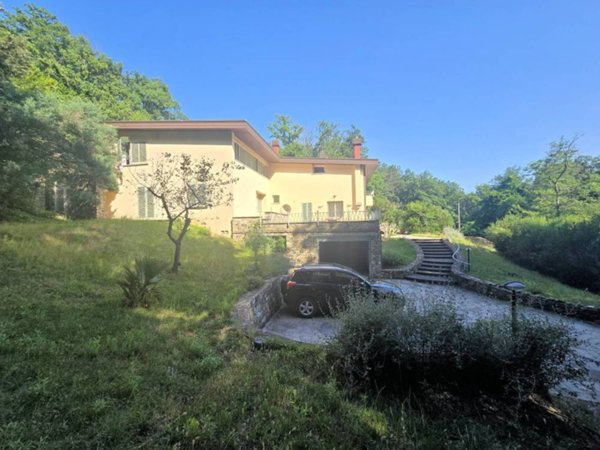 casa indipendente in vendita a Montemurlo in zona Bagnolo