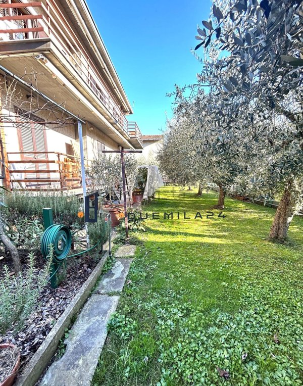 appartamento in vendita a Montemurlo in zona Bagnolo