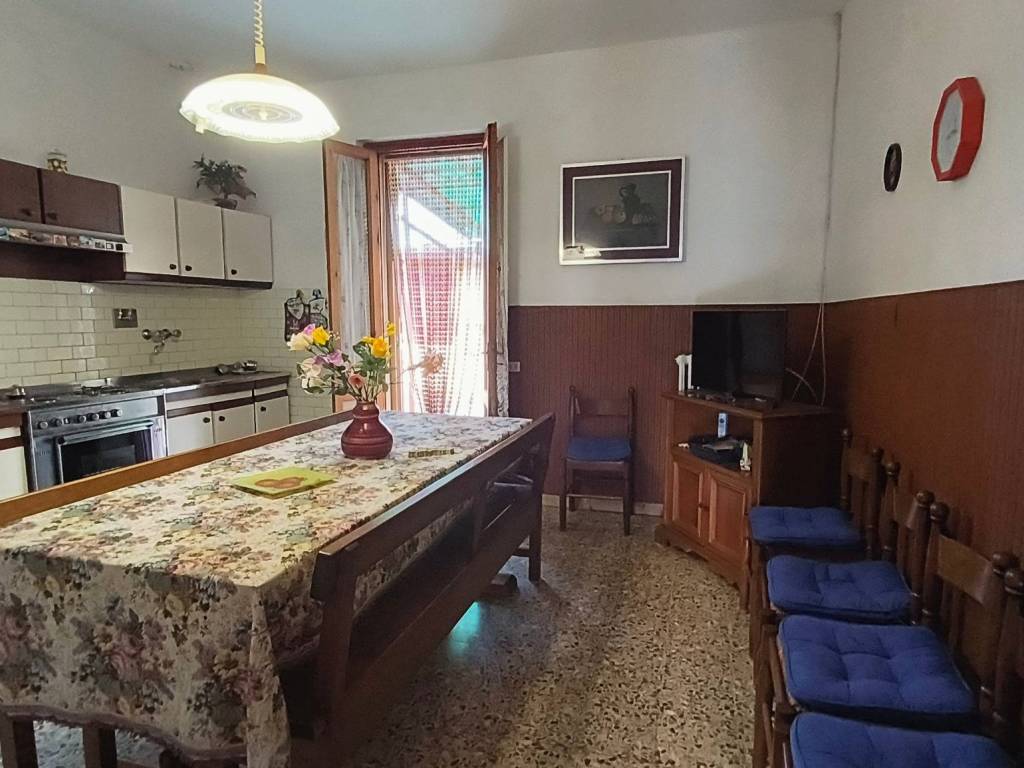 casa indipendente in vendita a Montemurlo in zona Fornacelle