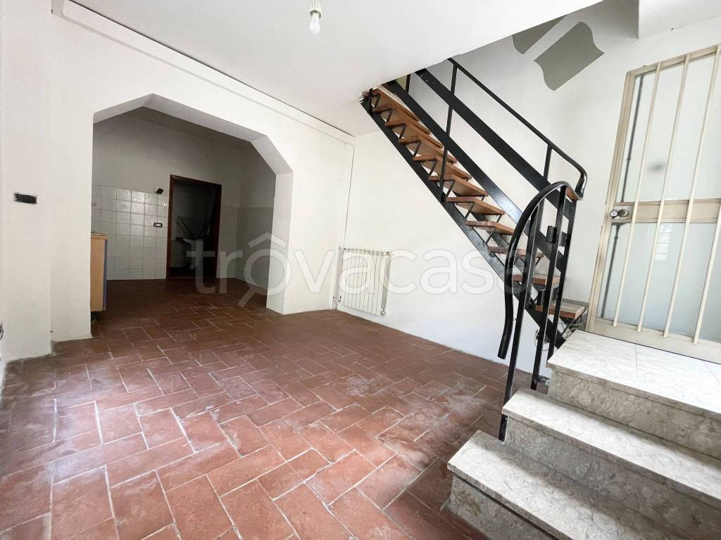 casa indipendente in vendita a Montemurlo in zona Bagnolo