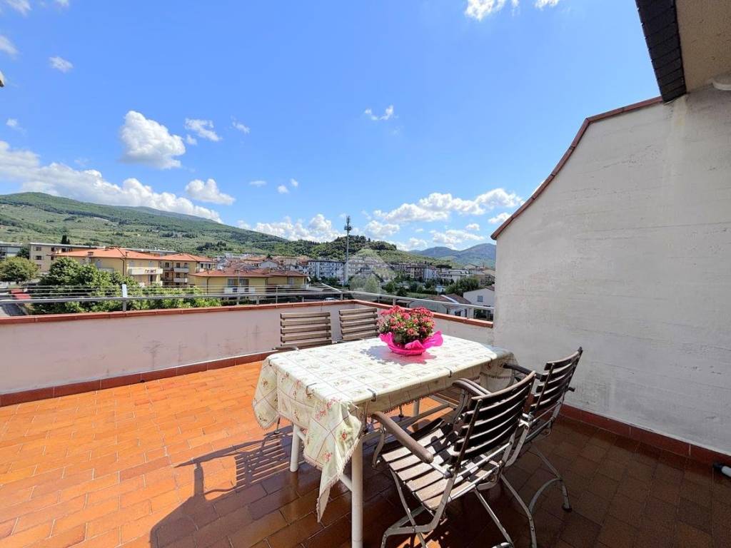 appartamento in vendita a Montemurlo in zona Fornacelle