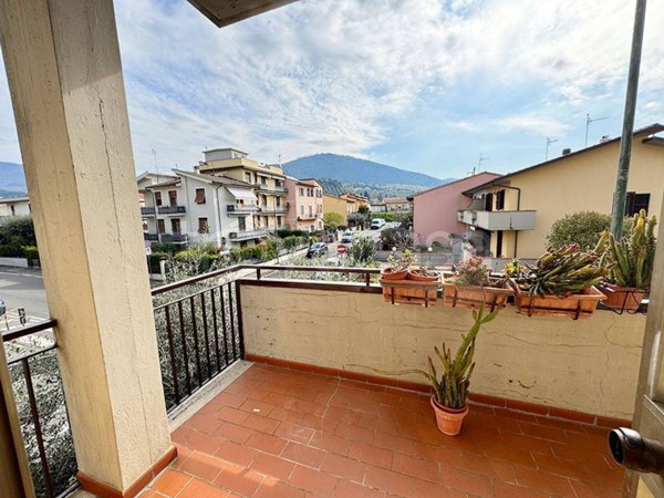 appartamento in vendita a Montemurlo in zona Bagnolo