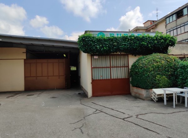 locale di sgombero in vendita a Montemurlo