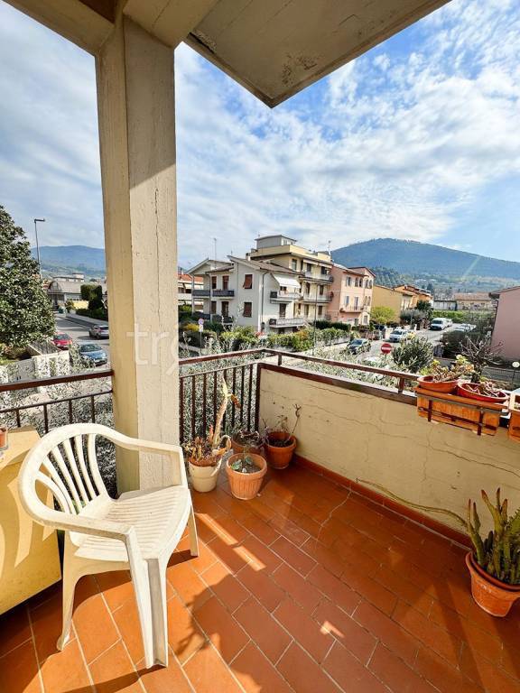 appartamento in vendita a Montemurlo in zona Bagnolo