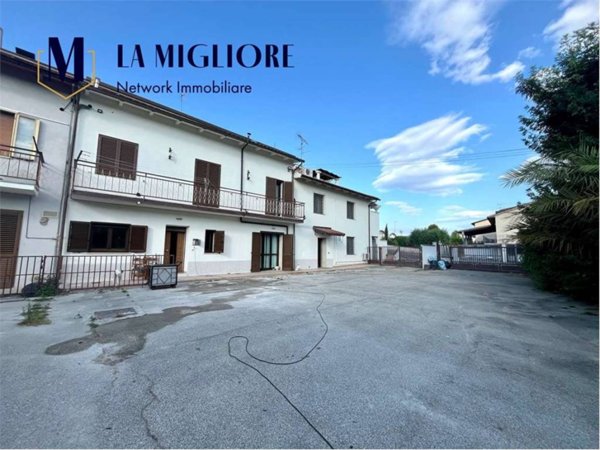 casa indipendente in vendita a Montemurlo in zona Fornacelle