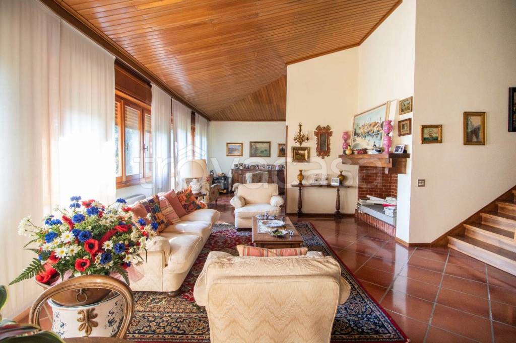 casa indipendente in vendita a Montemurlo in zona Bagnolo