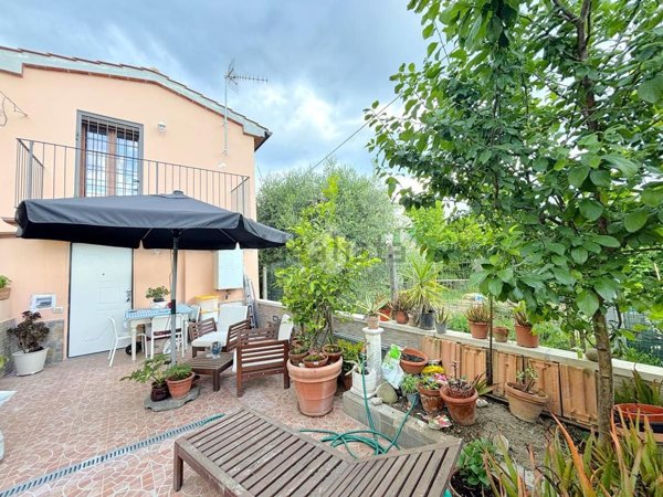 casa indipendente in vendita a Montemurlo
