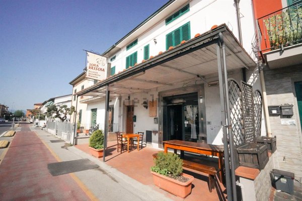 casa indipendente in vendita a Montemurlo