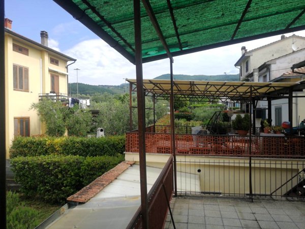 casa indipendente in vendita a Montemurlo