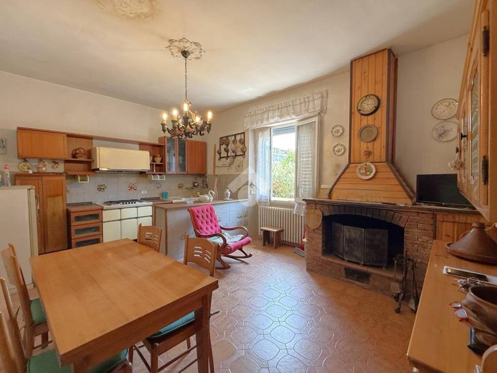 casa indipendente in vendita a Montemurlo in zona Fornacelle