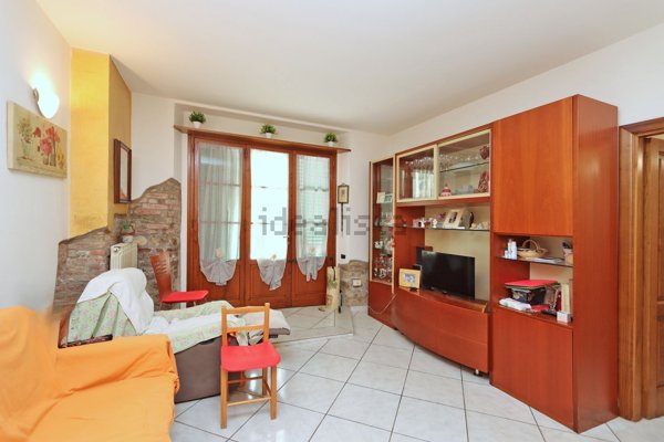 appartamento in vendita a Montemurlo in zona Bagnolo