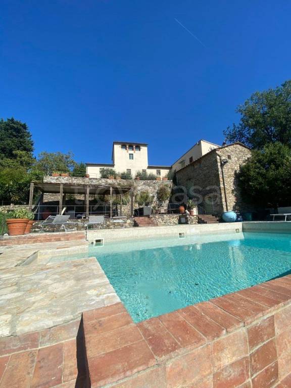 casa indipendente in vendita a Montemurlo