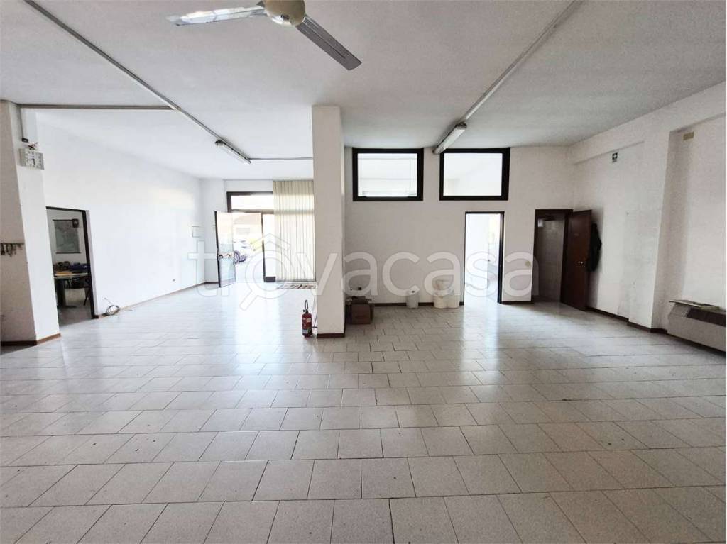 negozio in vendita a Montemurlo