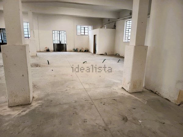 locale di sgombero in vendita a Montemurlo