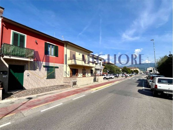 appartamento in vendita a Montemurlo in zona Ponte Bocci