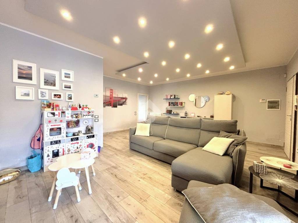 appartamento in vendita a Montemurlo in zona Ponte Bocci