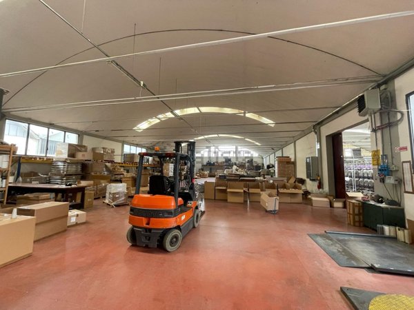 locale di sgombero in vendita a Montemurlo