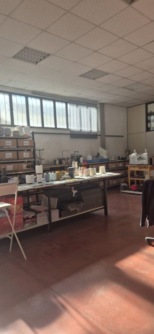 locale di sgombero in vendita a Montemurlo