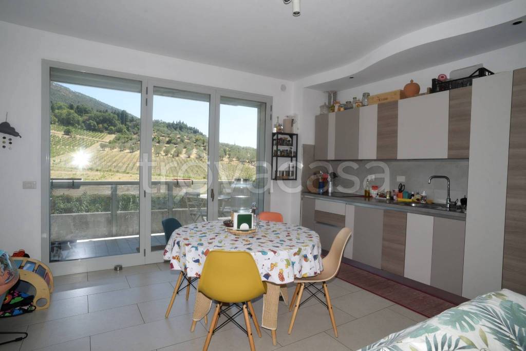 appartamento in vendita a Montemurlo in zona Ponte Bocci