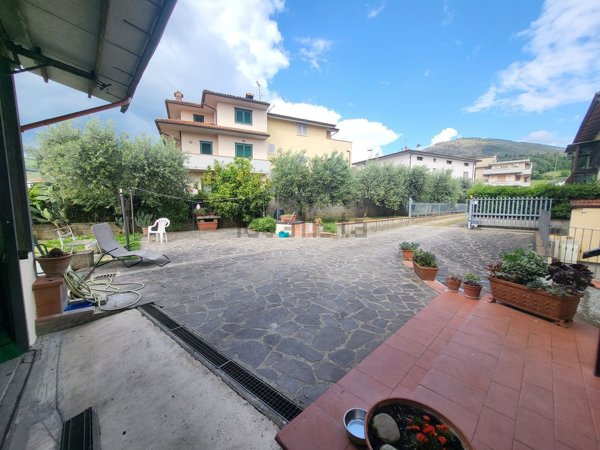 casa indipendente in vendita a Montemurlo in zona Bagnolo