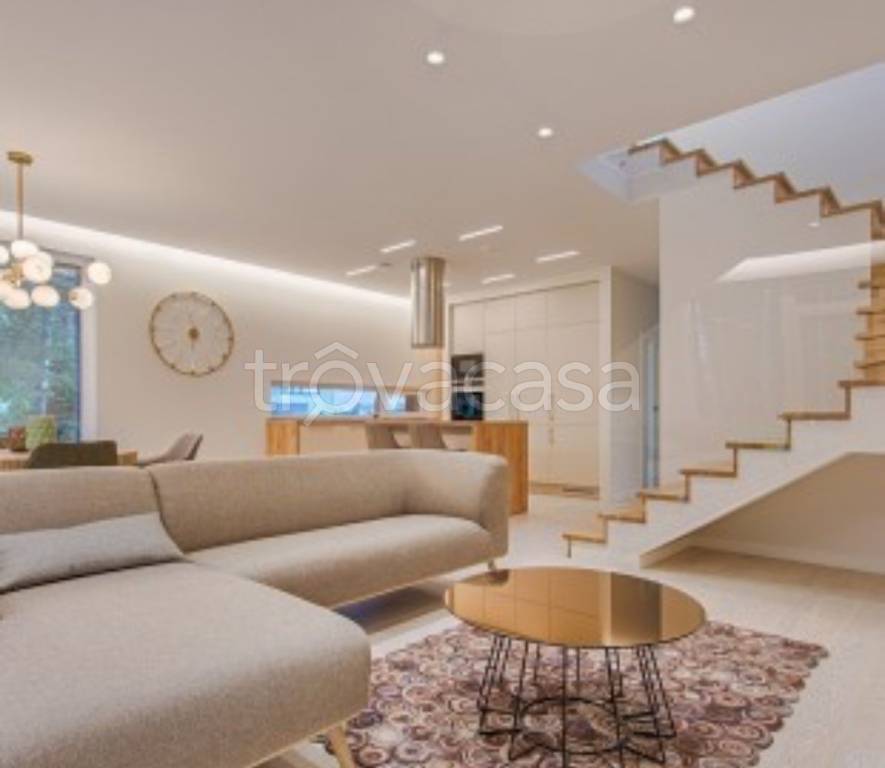 casa indipendente in vendita a Montemurlo