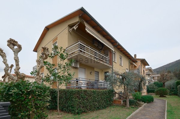 appartamento in vendita a Montemurlo in zona Bagnolo