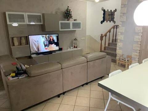 casa indipendente in vendita a Montemurlo