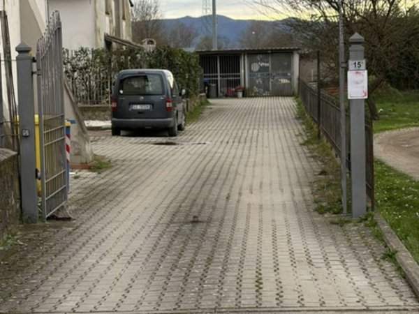 casa indipendente in vendita a Montemurlo