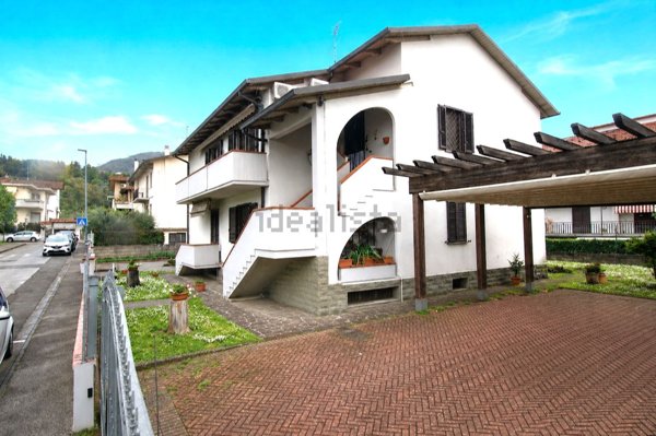 casa indipendente in vendita a Montemurlo in zona Bagnolo