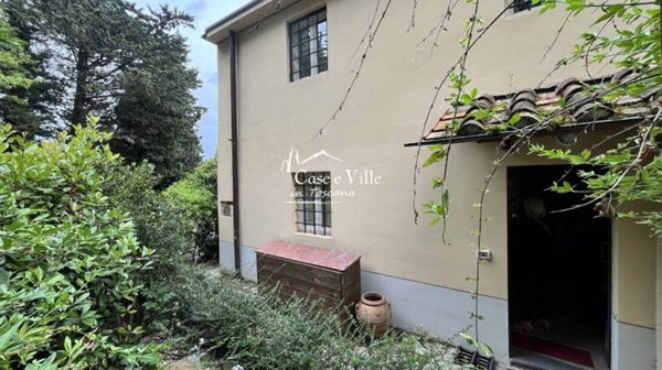 casa indipendente in vendita a Montemurlo